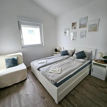 Seaview At Apartament *