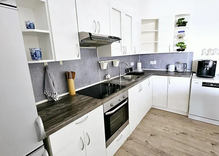 דירה Seaview At *